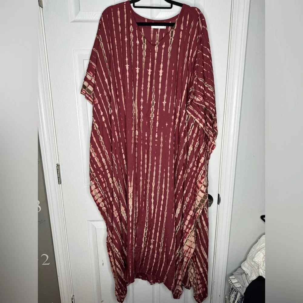 SIVANA Wine And Tan Tye Dyed Kaftan Dress One Size 100% Rayon